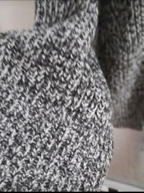 Melirovany cierny sveter, f&f,xxxl