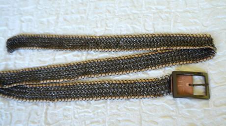 Mng opasok z kovových krúžkov, mango