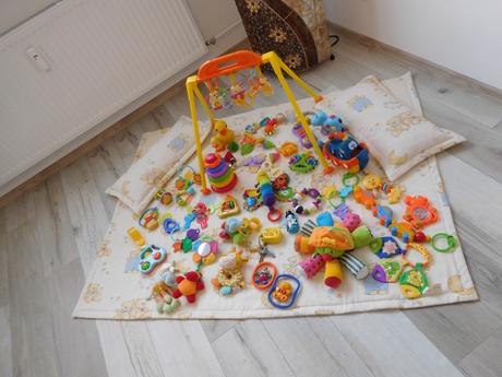 Hrkálky pre najmenších+deka na hranie 2x vankúšik,