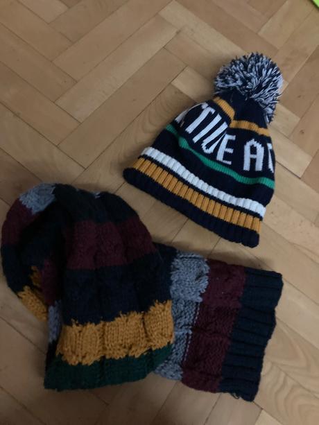 Čiapka a šál, 122