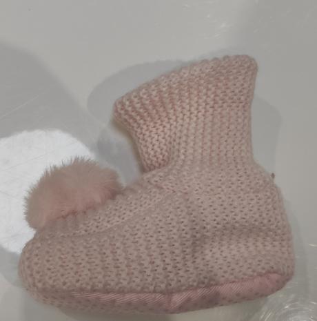 Dojčenské papuče, <17