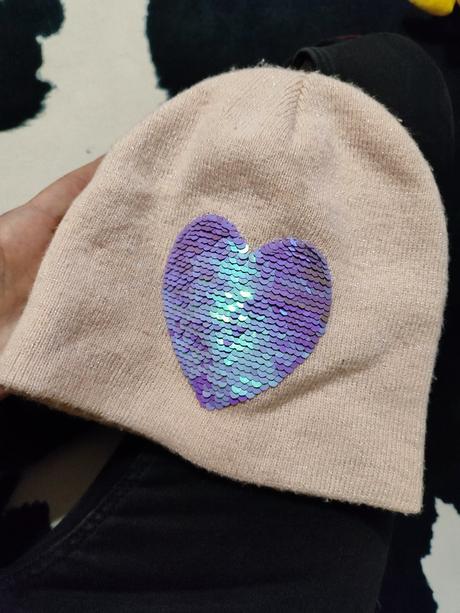 Krásna čiapka srdce, 56