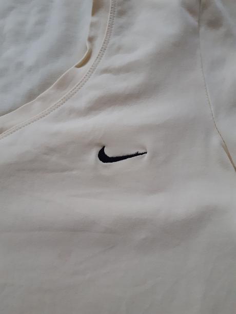 Kvalitné značkové tričko s/m, nike,m