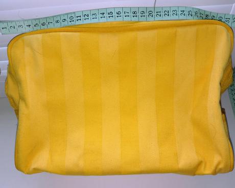 Väčšia kozmetická taštička,