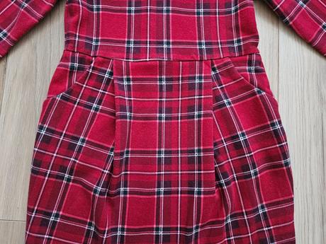 Červené šaty, h&m,110
