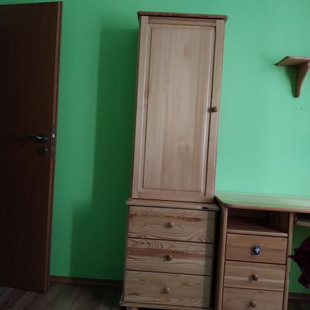 Nábytok detskej izby masív borovica, 