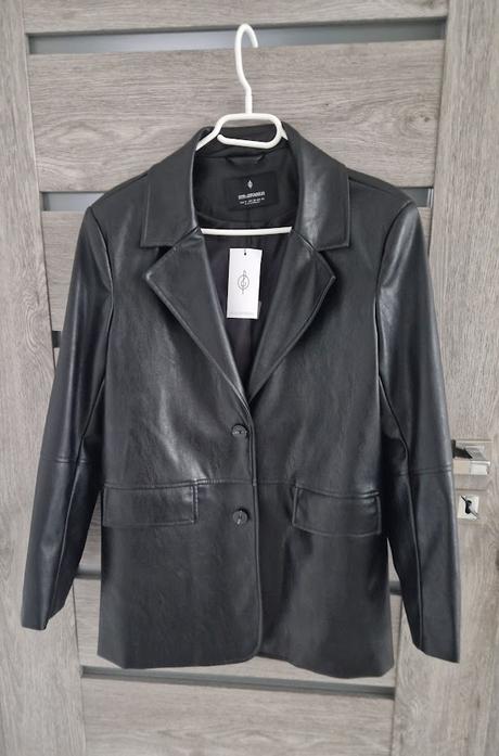 Dámske koženkové sako, stradivarius,xs