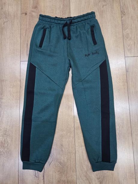 Tepláky 158, sinsay,158