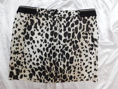 Luxusna trendy strečova sukna, 40