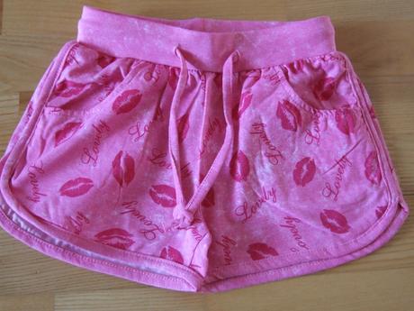 Dievčenské sv.ružové kraťasy - v.140 a 152., 140 / 152