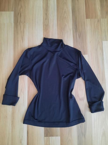 Tričko so stojačikom, 158