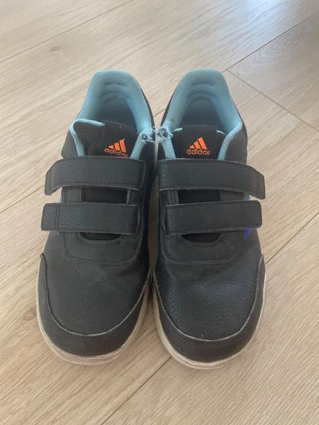 Botasky, adidas,32