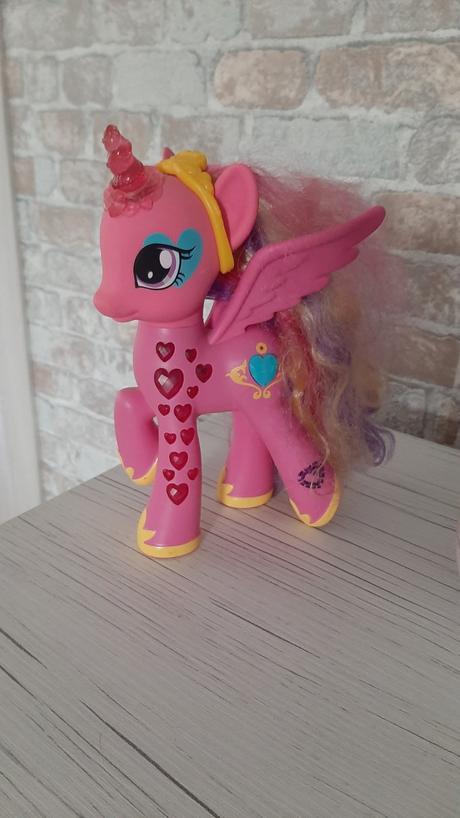 Ponik hovoriaci svietiaci, 