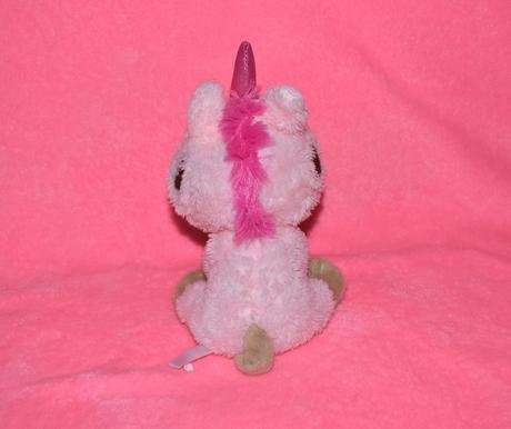 Psík mops od značky keel toys,