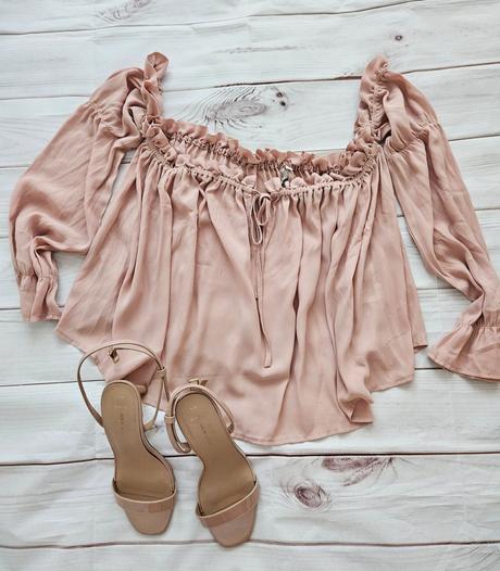 Pekná lahulinká blúzka, s