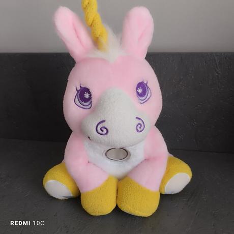 Jednorožec lampička,