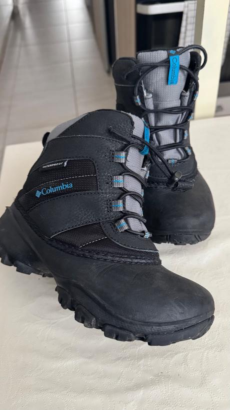 Snehule columbia, columbia,33