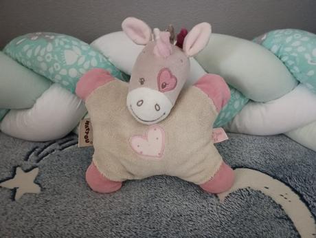 Nattou somárik s rolničkou, 