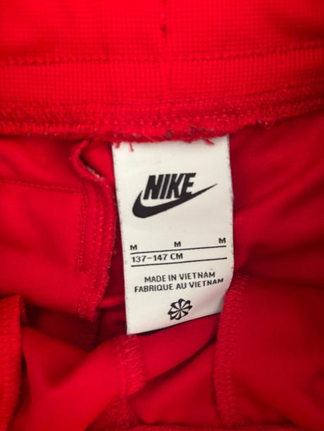 Chlapčenské tepláky, nike,134