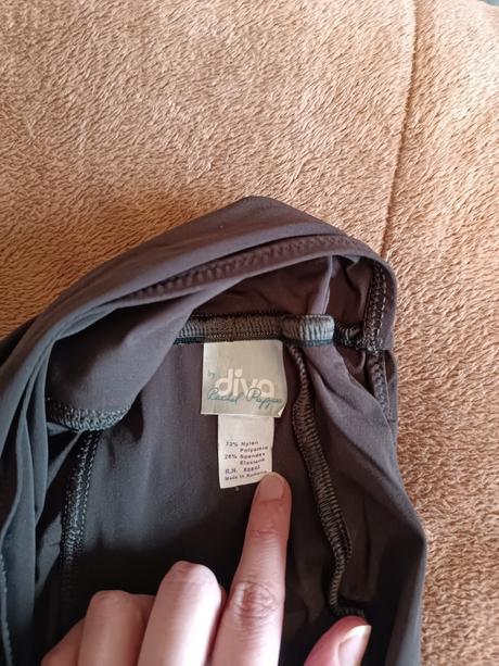 Elegantné hnedé šaty bez ramienok, xl