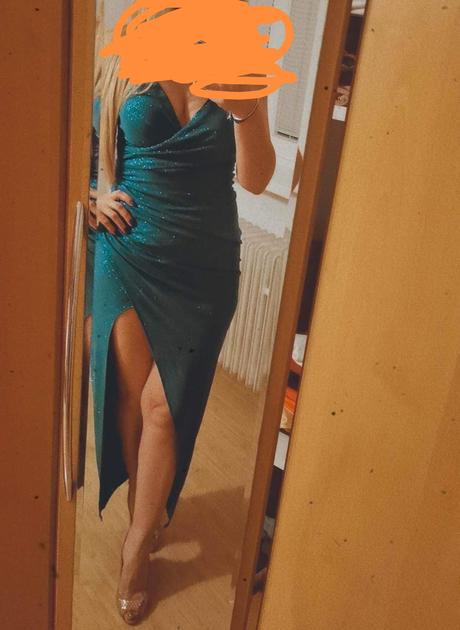 Spoločenské šaty, 38