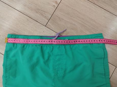 Kraťasy rebel, rebel,152