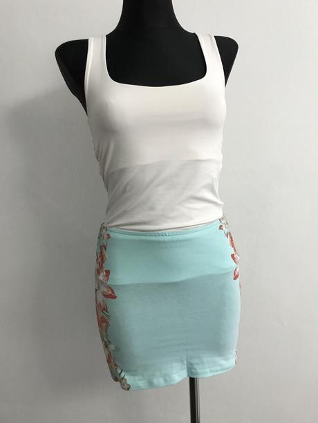 Kvietkovaná suknička bershka, bershka,s