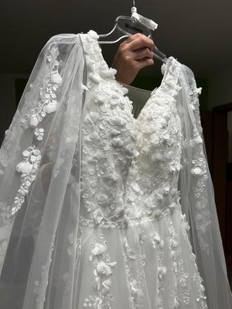 Svadobné šaty, 36
