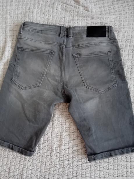 Chlapčenské riflové kratasi, amisu,xs