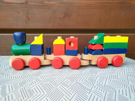 Drevený vláčik,