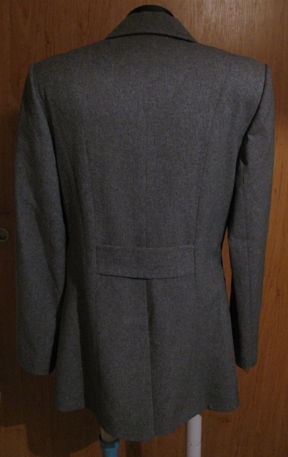 Sivý nohavicový kostým, 38