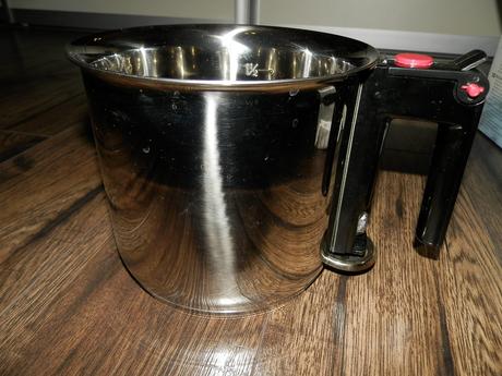 Hrniec na mlieko 1,5l.,