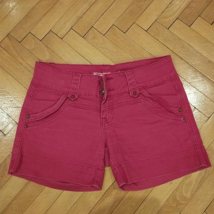 Kraťasy, dromedar,28