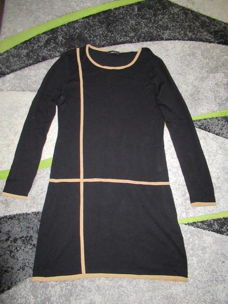 Čierne úpletové šaty, s