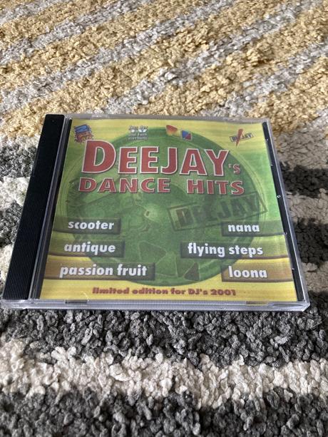 Deejays dance hits cd, 
