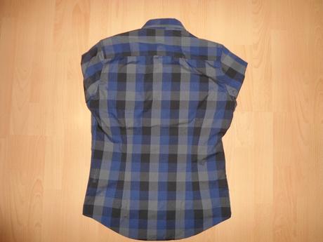 Cierno-modro-siva kosela kocka, s