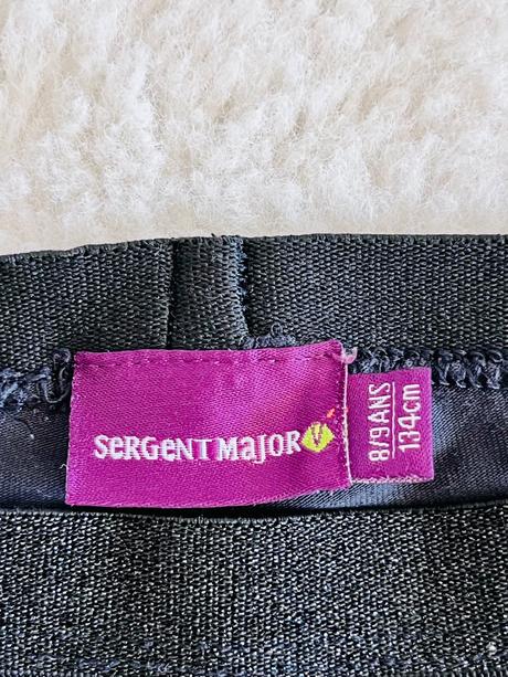 Krasne elegantne leginky, sergent major,134