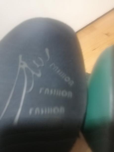 Kotnikove topanky, 39