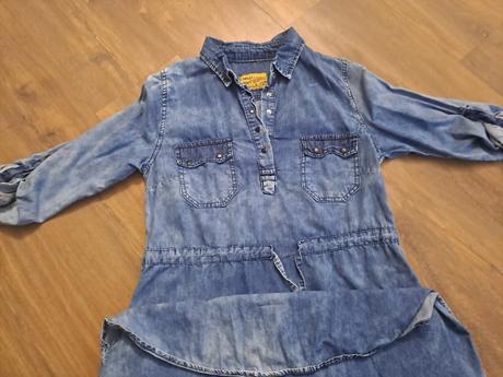 Krasne riflove saty, s