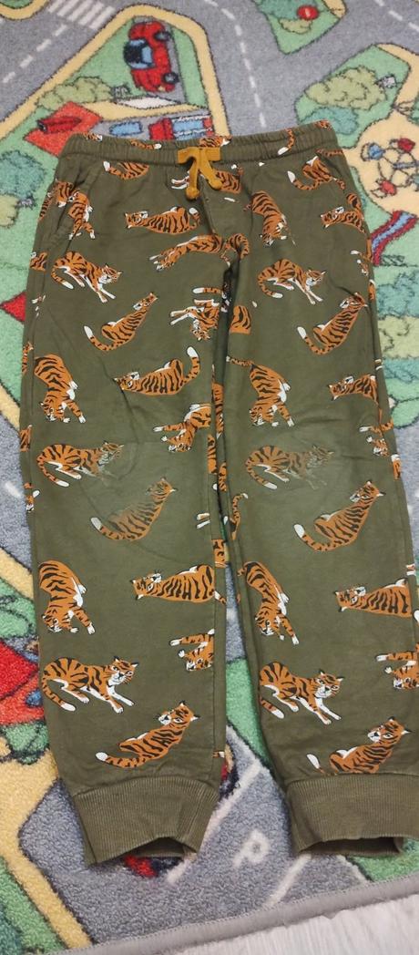 Balik pre chlapca v-134/140, 122–134