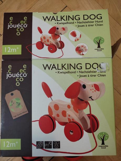 Dreveny psik na tahanie,