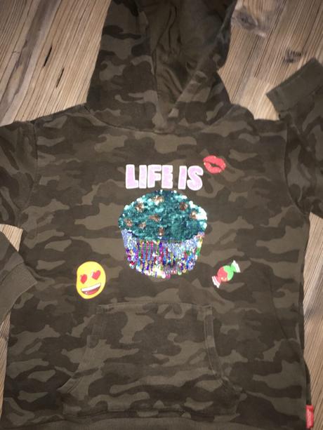 Mikina maskáčová s premieňacím obrázkom 146-152, c&a,146