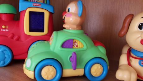 Fisher price vlacik, auto, psik, 
