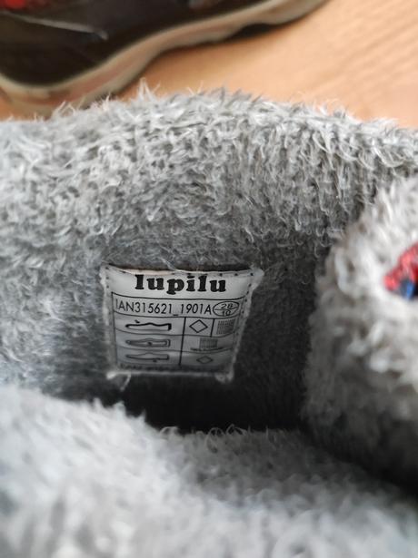 Snehule 28, lupilu,28