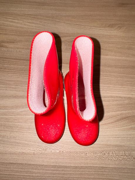 Dievčenské gumáky, 22