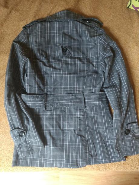 Elegantný plášť, m