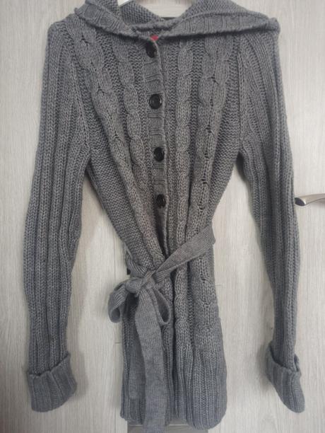 Dámsky nenosený dlhší sveter, h&m,38