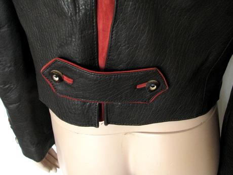 Hnedá kožená bunda s dubovými lístkami, m