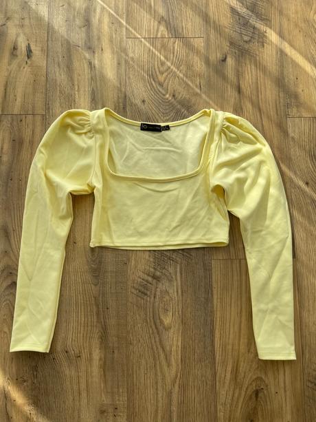 Crop top i saw it first, s