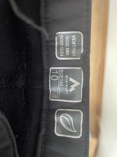 Turisticke nohavice alebo na lyže, mc kinley,140